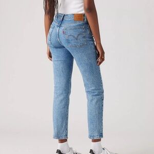 Levi’s wedgie straight jeans size